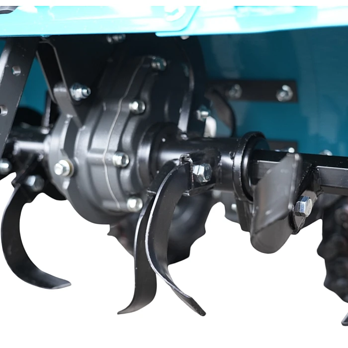 Gasoline Tiller GTMx620 – 7 HP, 5.15 kW + 3-in-1 Accessories Kit